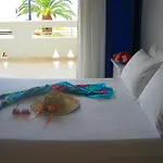 Neapoli Aparthotel