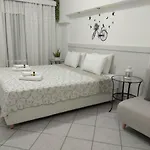 Ξενοδοχείο με διαμερίσματα Neapoli