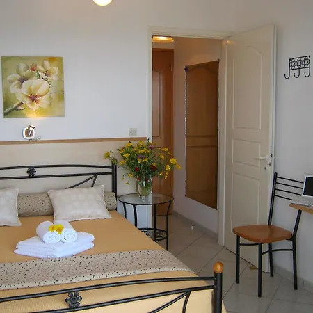 Neapoli 公寓式酒店 4*